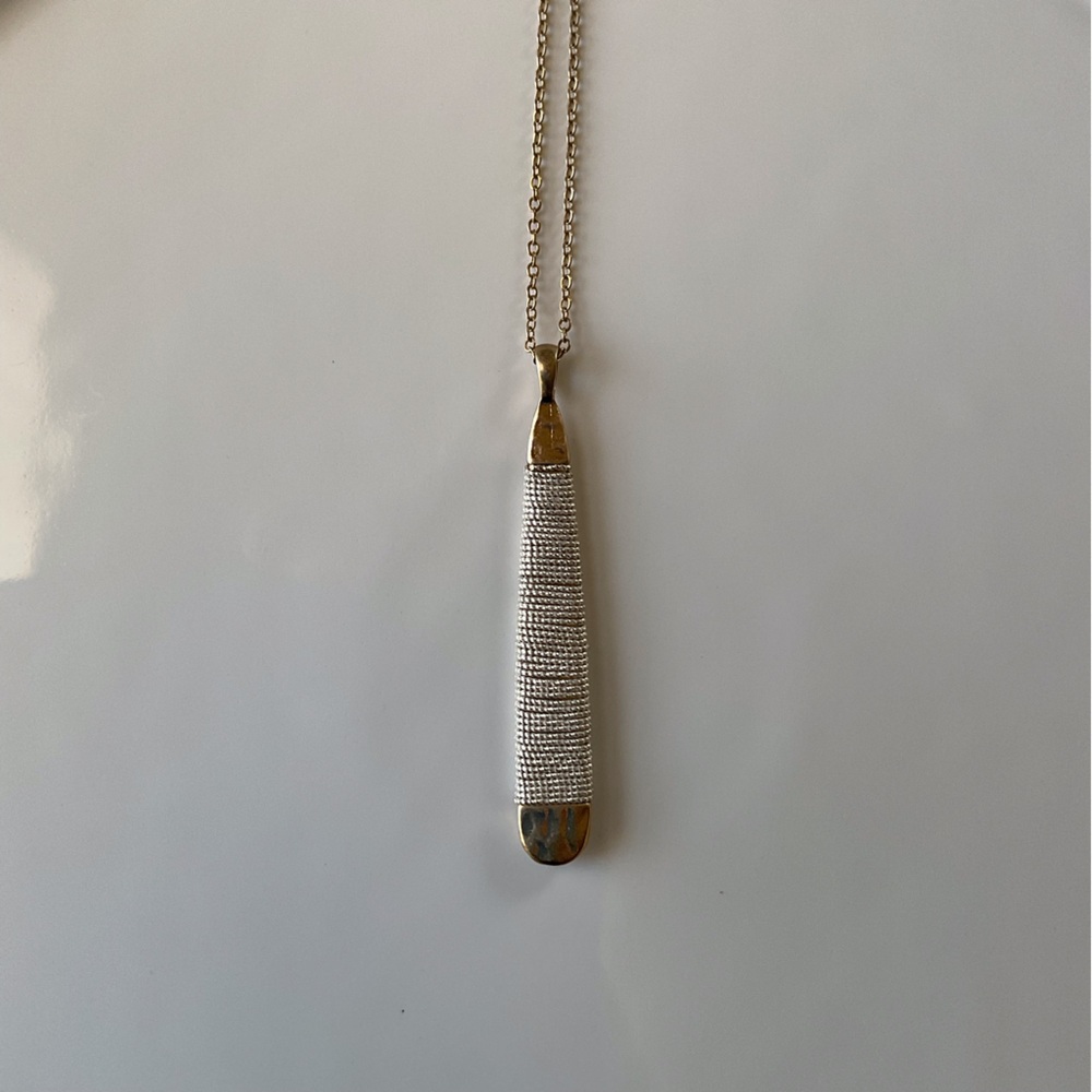 NWT CAROL DAUPLAISE Gold and Silver Pendant Necklace - Picture 2 of 5